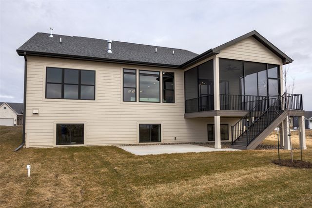 8226 Buckley Court, Johnston, IA 50131