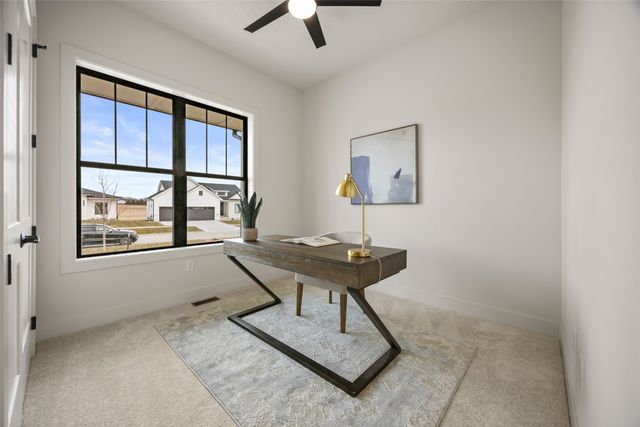 8226 Buckley Court, Johnston, IA 50131