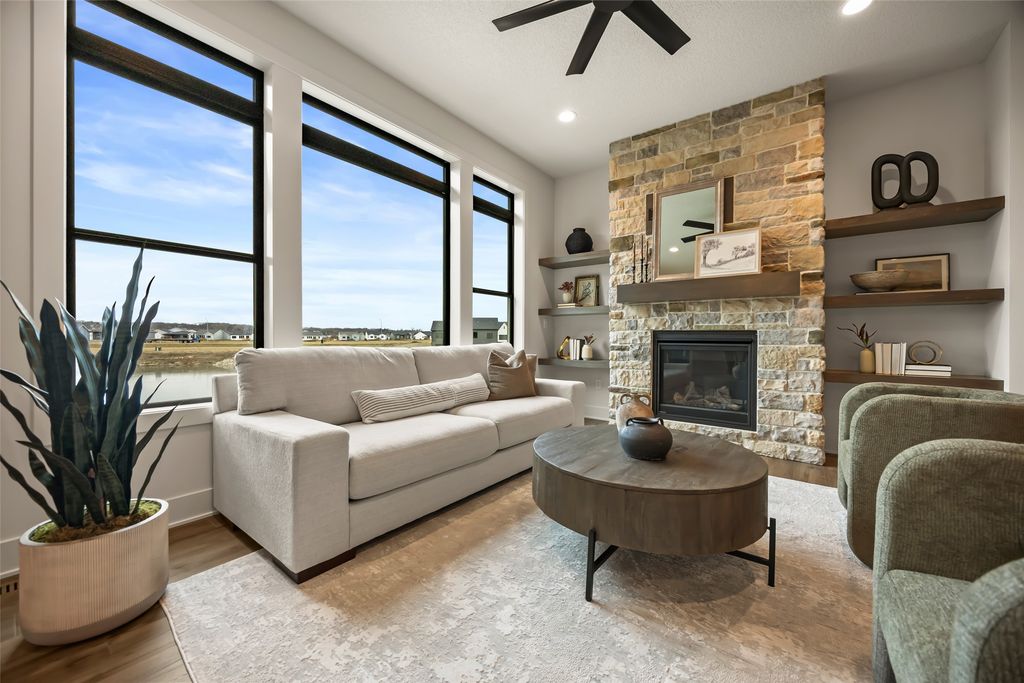 8226 Buckley Court, Johnston, IA 50131