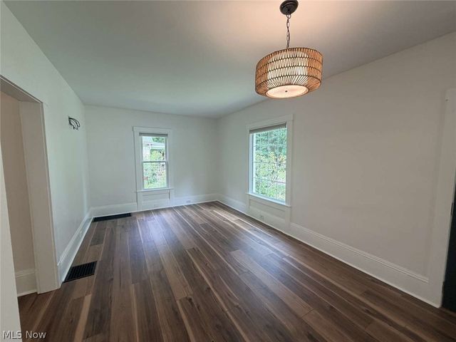 548 Cuyahoga Street, Kent, OH 44240