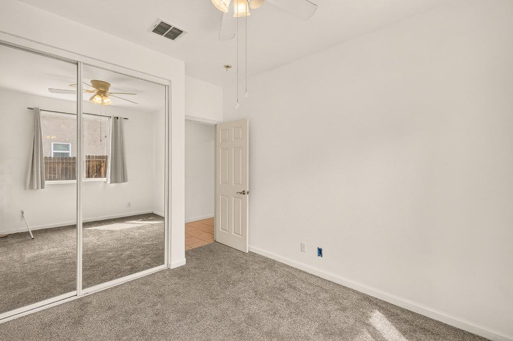 Image 33 of property listing at 9020 Hunters Creek Way, Chowchilla, CA 93610