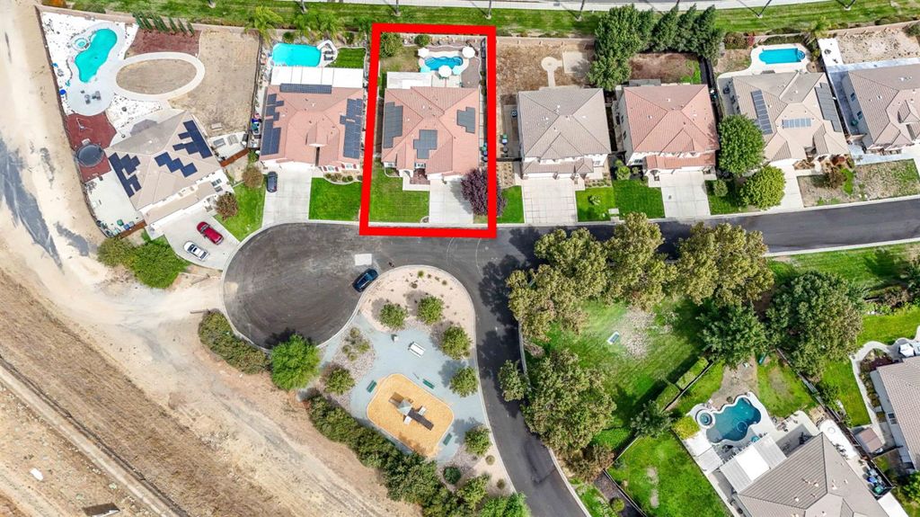 Image 50 of property listing at 9020 Hunters Creek Way, Chowchilla, CA 93610