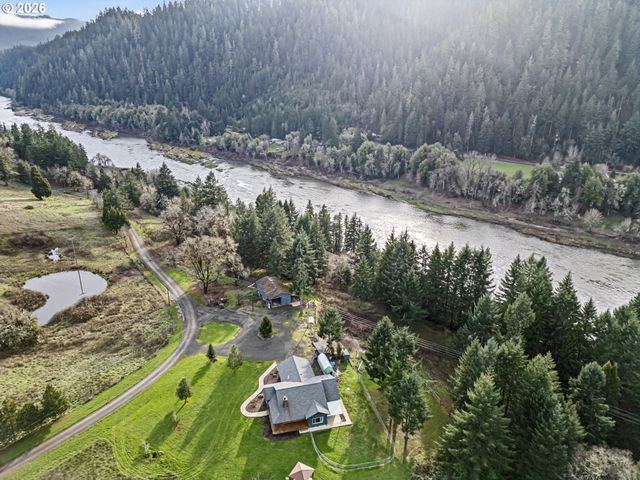 302 SCOTT Rd, Oakland, OR 97462