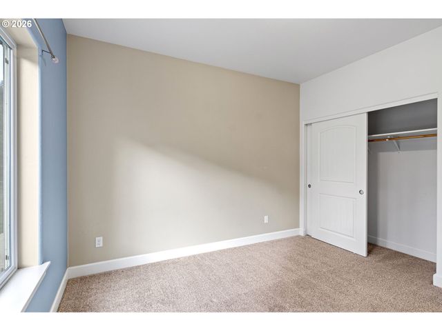 302 SCOTT Rd, Oakland, OR 97462