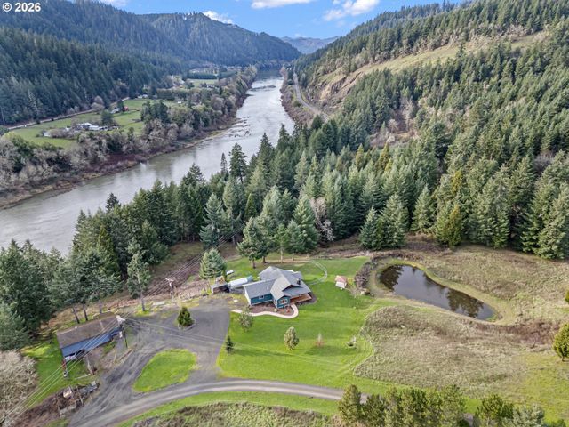 302 SCOTT Rd, Oakland, OR 97462