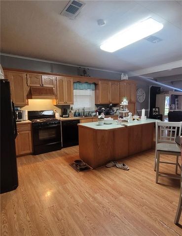 842 S MAIN Street, Marksville, LA 71351