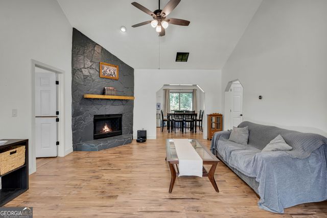 456 Brown Bridge Road, Auburn, GA 30011