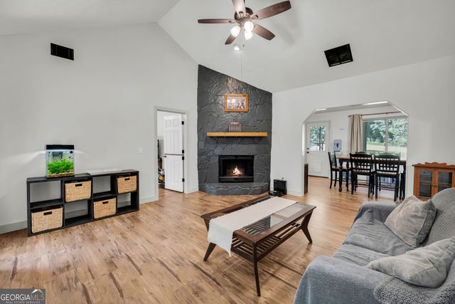 456 Brown Bridge Road, Auburn, GA 30011
