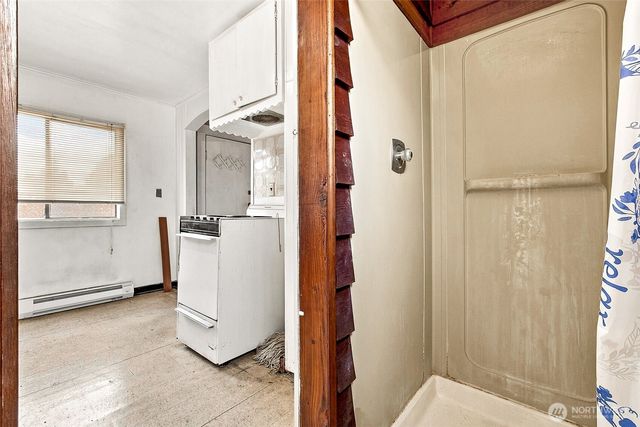 810 N 4th Street, Renton, WA 98057