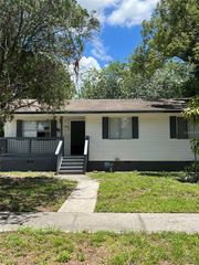 2075 DIXIE AVENUE, Sanford, FL 32771