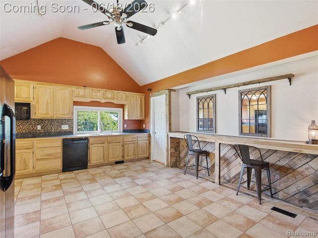 74288 Spencer Street, Armada, MI 48005