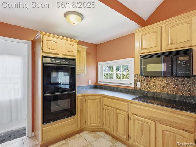 74288 Spencer Street, Armada, MI 48005