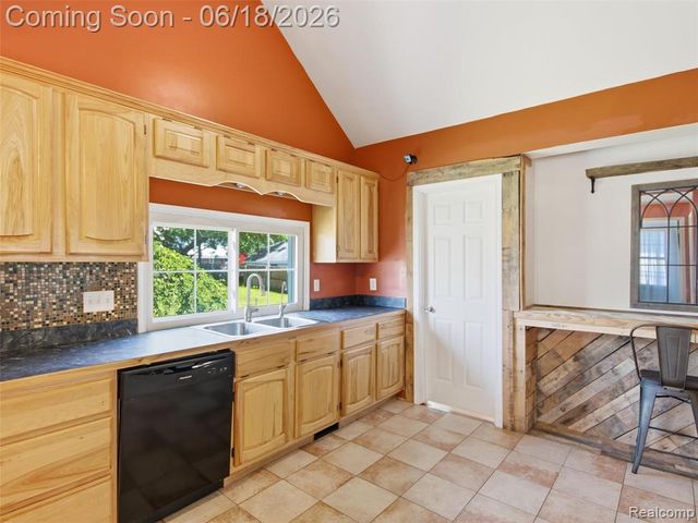 74288 Spencer Street, Armada, MI 48005