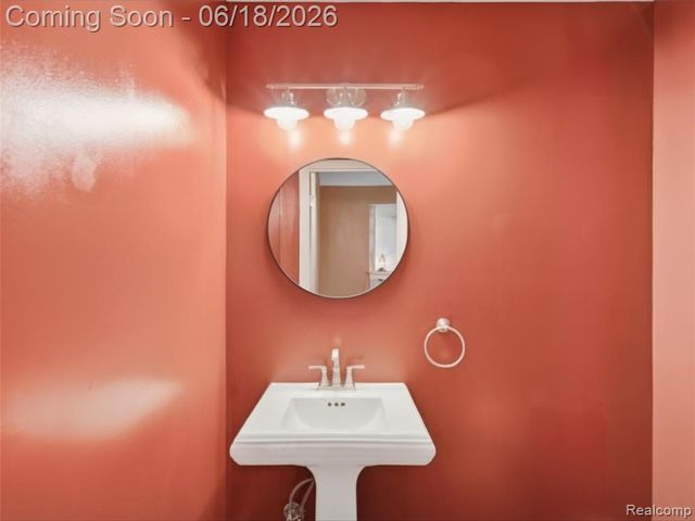 74288 Spencer Street, Armada, MI 48005