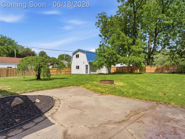 74288 Spencer Street, Armada, MI 48005