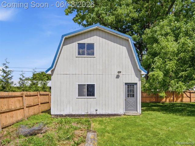 74288 Spencer Street, Armada, MI 48005