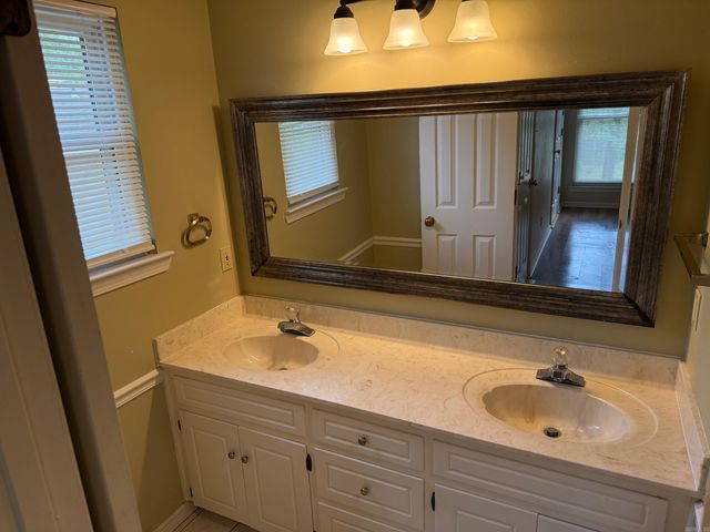 12101 Maryland Place, Sherwood, AR 72120