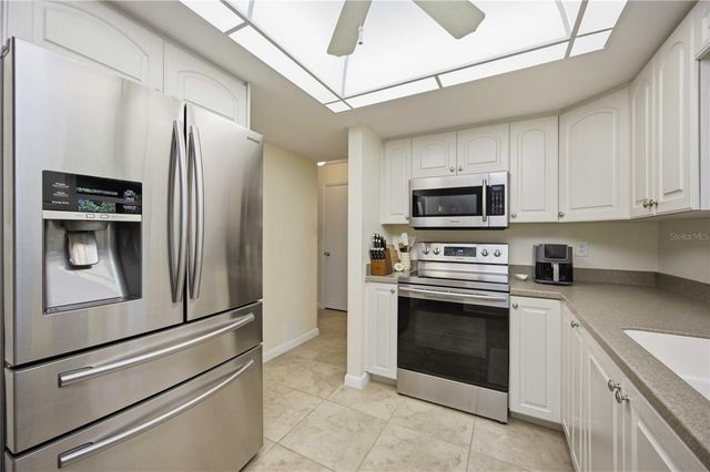 21351 BASSETT AVENUE, Port Charlotte, FL 33952