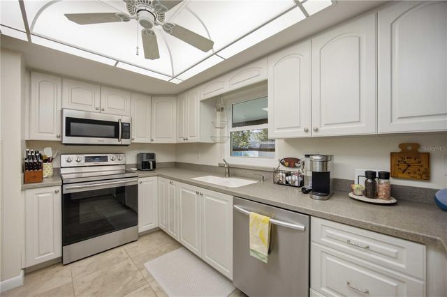 21351 BASSETT AVENUE, Port Charlotte, FL 33952