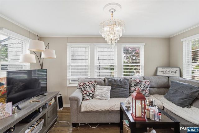 138 Elder Avenue, Bergenfield, NJ 07621