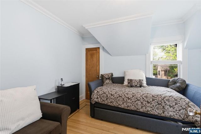 138 Elder Avenue, Bergenfield, NJ 07621