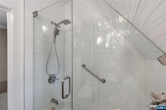 138 Elder Avenue, Bergenfield, NJ 07621