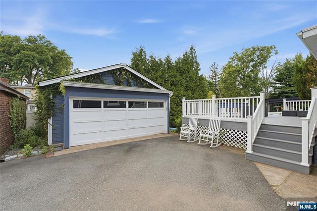 138 Elder Avenue, Bergenfield, NJ 07621