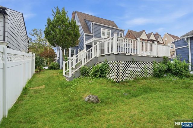 138 Elder Avenue, Bergenfield, NJ 07621