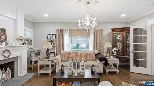 138 Elder Avenue, Bergenfield, NJ 07621