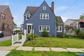 138 Elder Avenue, Bergenfield, NJ 07621