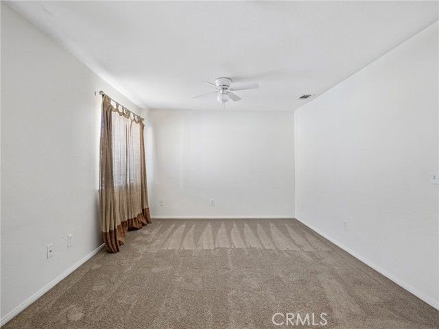 13477 Lakeside, Victorville, CA 92395