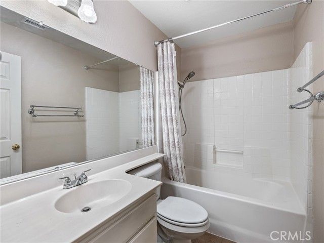 13477 Lakeside, Victorville, CA 92395