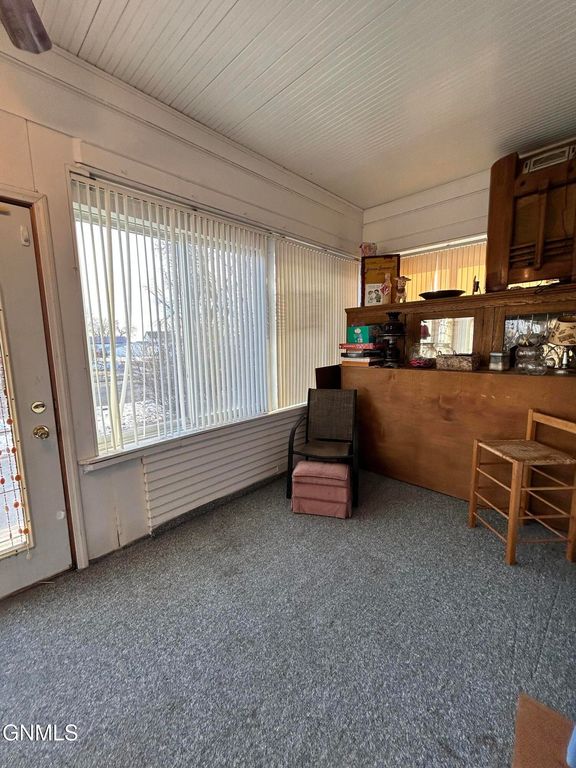 404 Mckinley Avenue, Underwood, ND 58576 photo 40