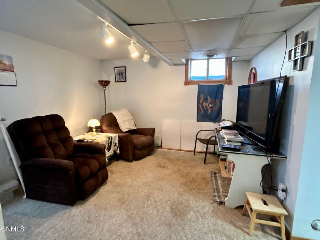 404 Mckinley Avenue, Underwood, ND 58576 photo 50