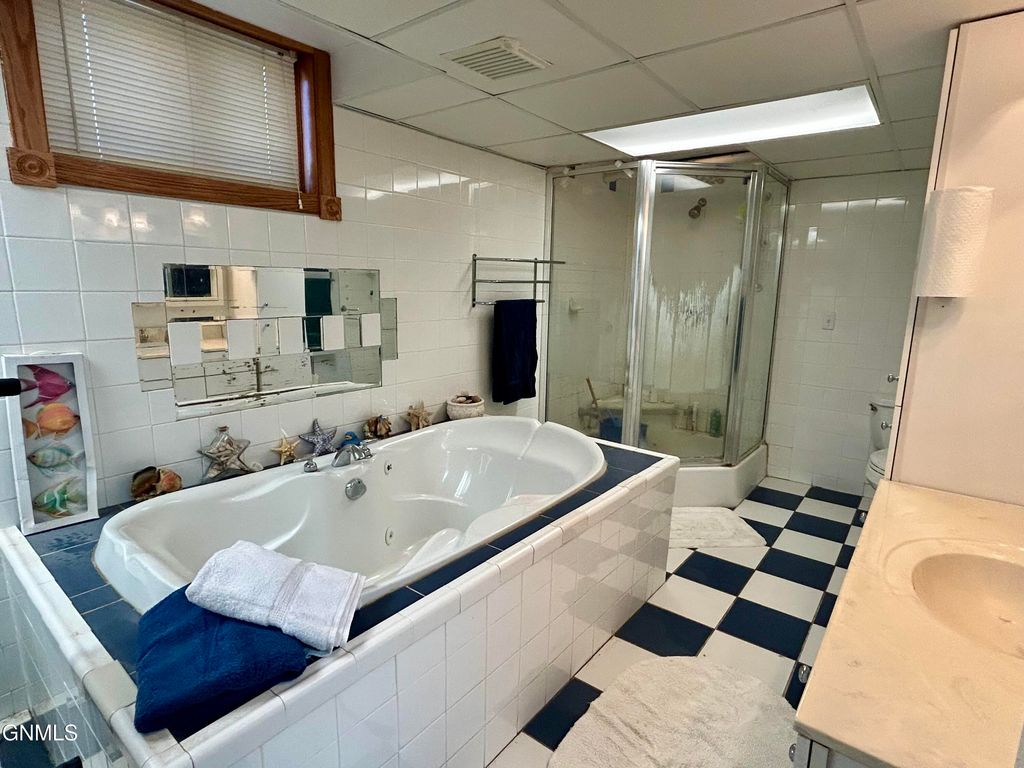 404 Mckinley Avenue, Underwood, ND 58576 photo 52