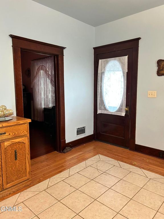 404 Mckinley Avenue, Underwood, ND 58576 photo 8