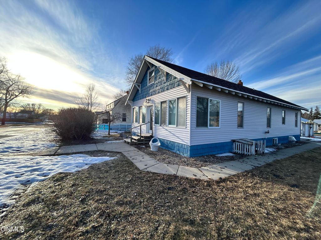 404 Mckinley Avenue, Underwood, ND 58576 photo 91