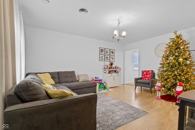 1814 Cottage Avenue, Columbus, IN 47201