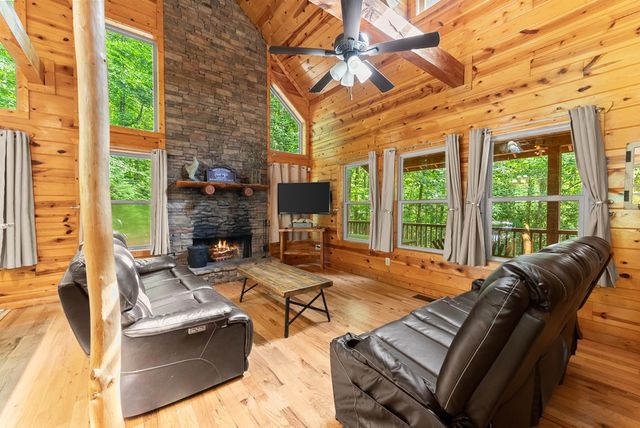 457 Old Cherokee Road, Cleveland, GA 30528