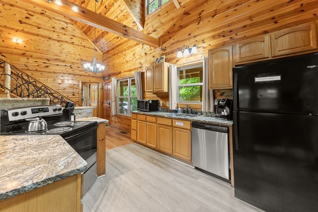 457 Old Cherokee Road, Cleveland, GA 30528