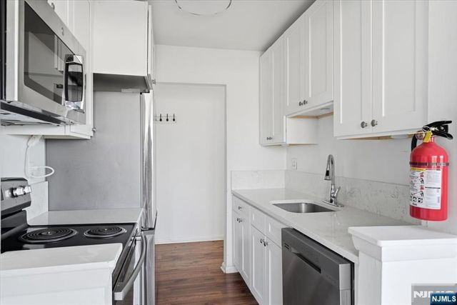 100 Pierson Miller Drive, Pompton Lakes, NJ 07442