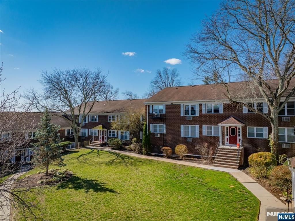 100 Pierson Miller Drive, Pompton Lakes, NJ 07442