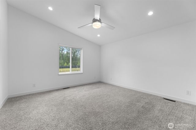 2076 Paradise Avenue #15, Enumclaw, WA 98022
