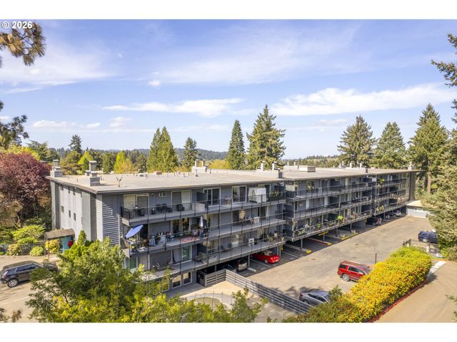 200 BURNHAM Rd 303, Lake Oswego, OR 97034