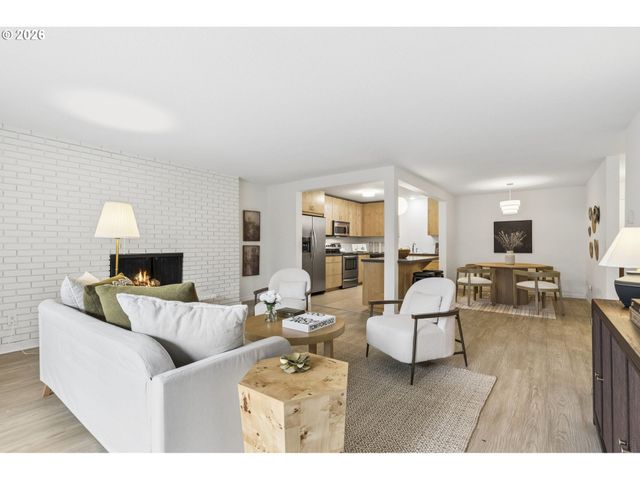 200 BURNHAM Rd 303, Lake Oswego, OR 97034