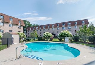 103 Grove St 337, Rockland, MA 02370