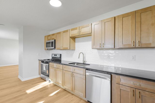 3032 Baker Hill Road, Columbus, OH 43207