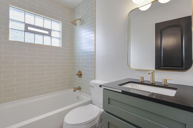 3032 Baker Hill Road, Columbus, OH 43207