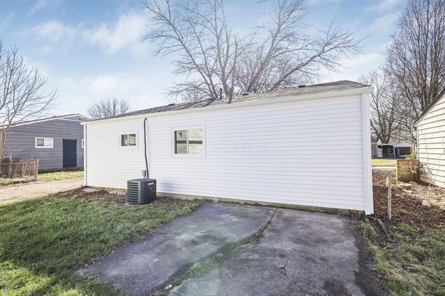 3032 Baker Hill Road, Columbus, OH 43207