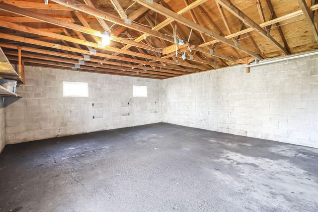 3032 Baker Hill Road, Columbus, OH 43207